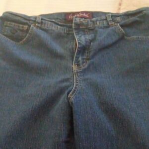 Gloria Vanderbilt Classic Indigo High Rise Jeans SIZE 14